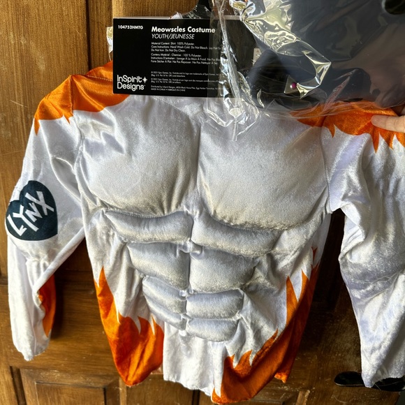 Youth Fortnite Meowscles Costume - Picture 4 of 8